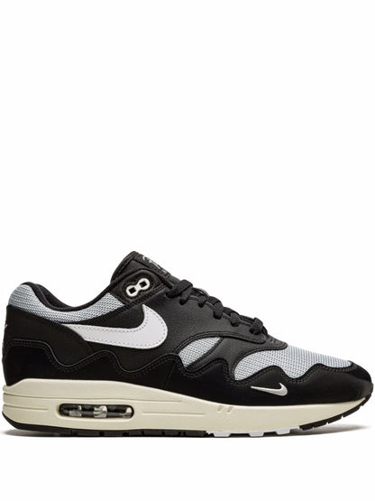 Nike Air Max 1 Black x “Patta“ Whit bracelet